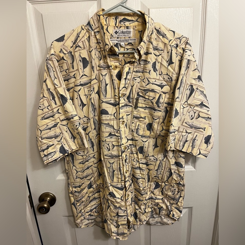 Vintage Columbia Men’s size Medium Fish Patterned Button Down Shirt